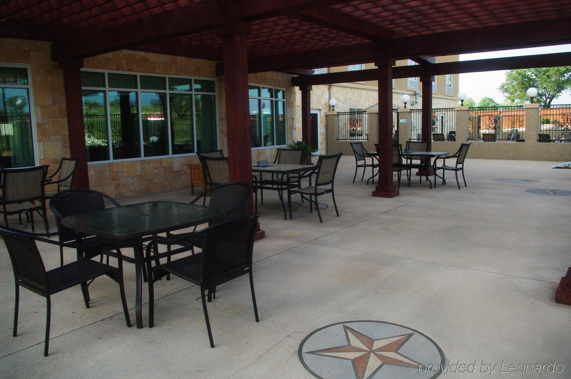 Holiday Inn Express Glen Rose By Ihg Buitenkant foto
