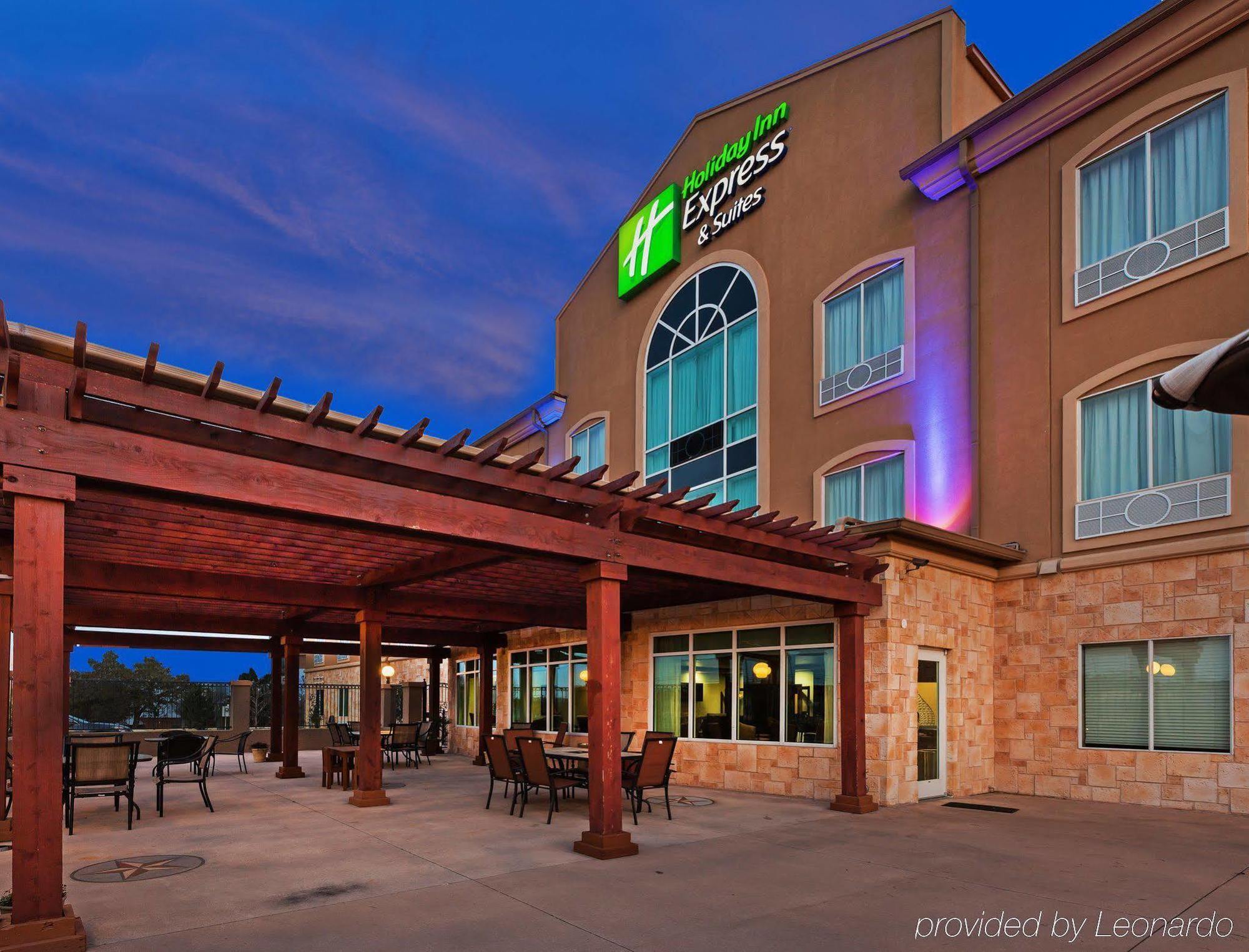 Holiday Inn Express Glen Rose By Ihg Buitenkant foto